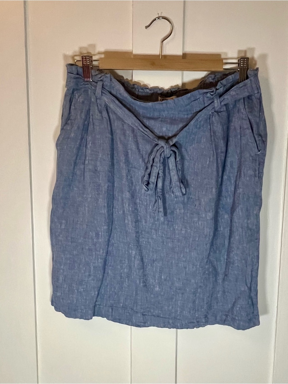 Ellen Tracy Chambray Blue Tie-Waist Mini Skirt